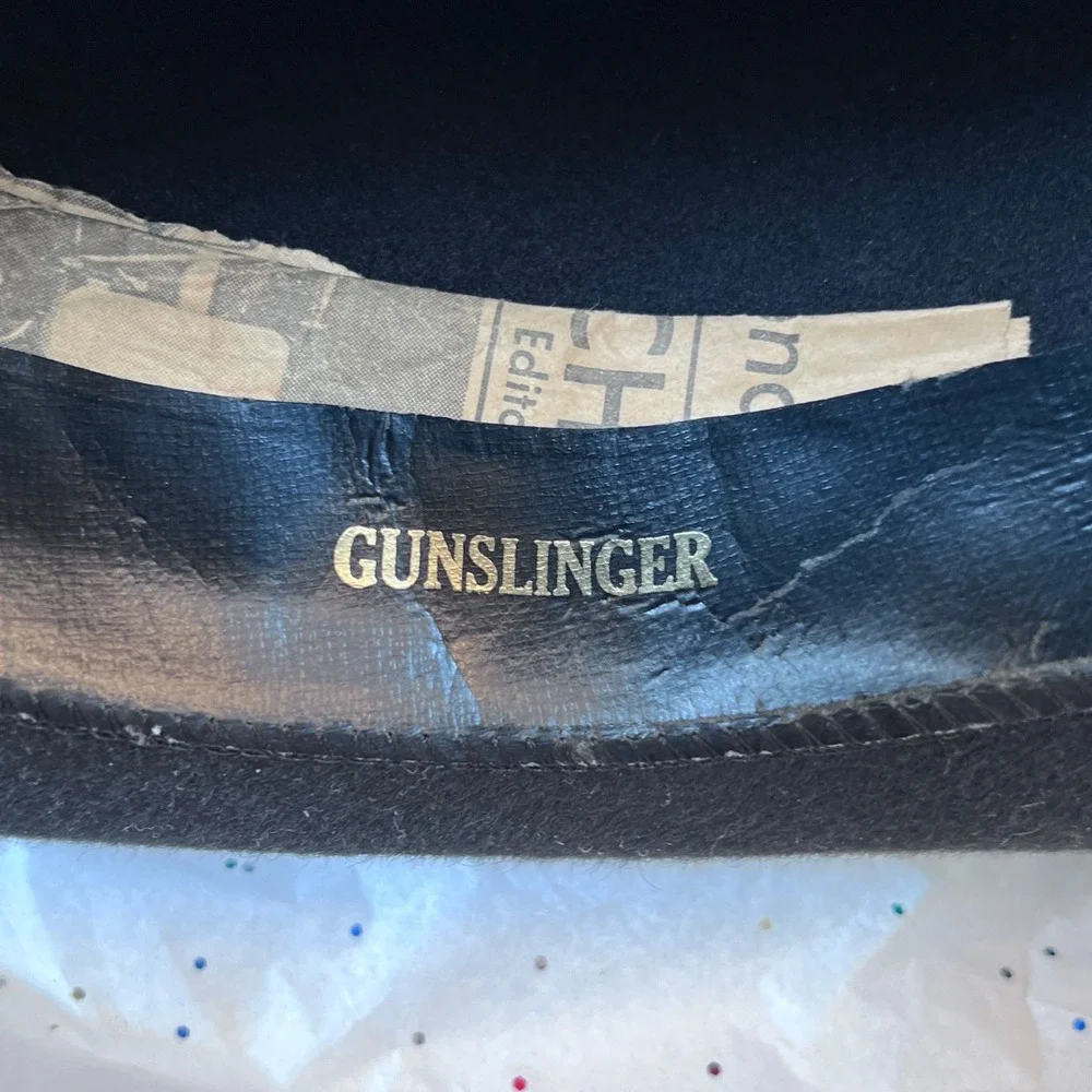 Madhatters gunslinger cowboy